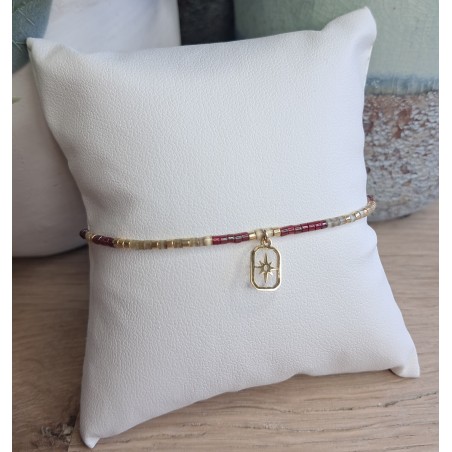 Bracelet fin rouge irisé/doré/beige avec breloque rectangle étoile du nord