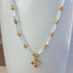 Collier Ras de Cou breloque "Croix"