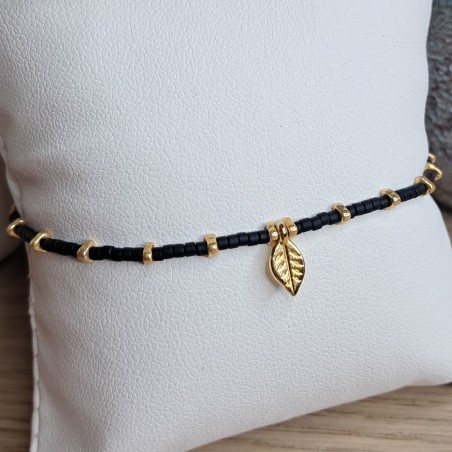 Bracelet fin breloque "Feuille"