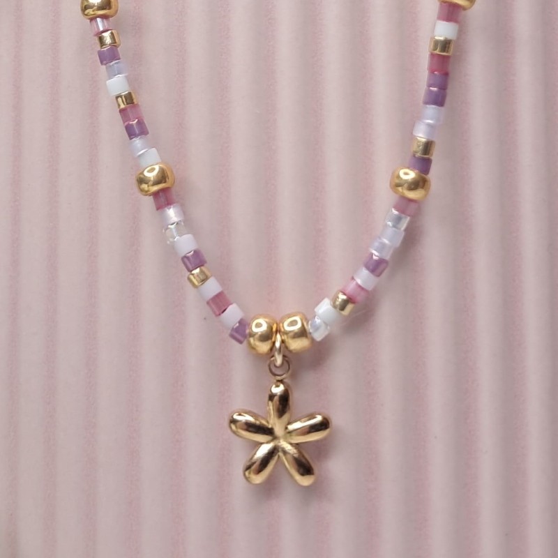 Collier Ras de Cou breloque "Fleur bombée"