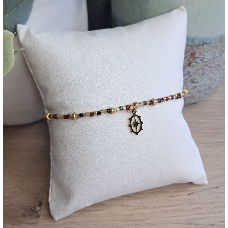 Bracelet fin avec breloque ovale étoile du nord